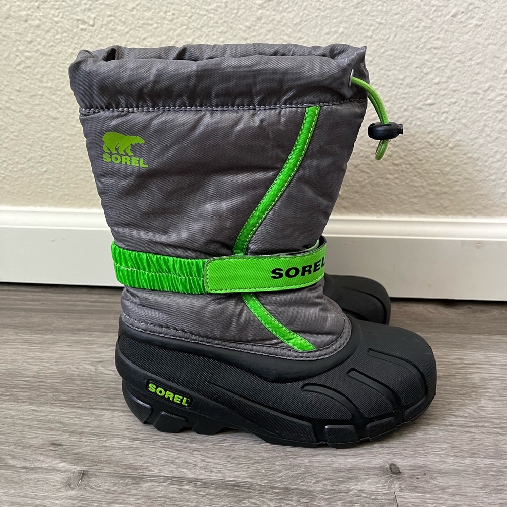 Sorel Kids Gray and Green Snow Boots